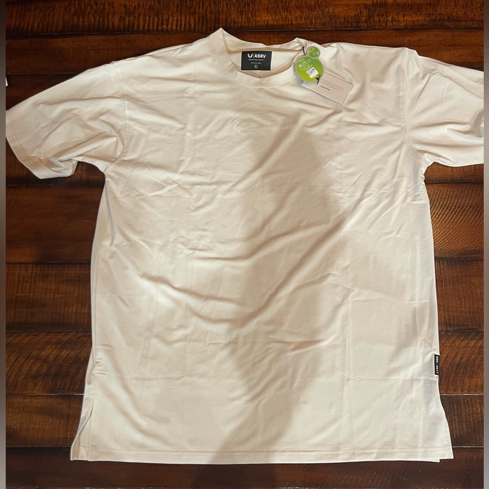 ASRV men’s medium ivory oversized tee